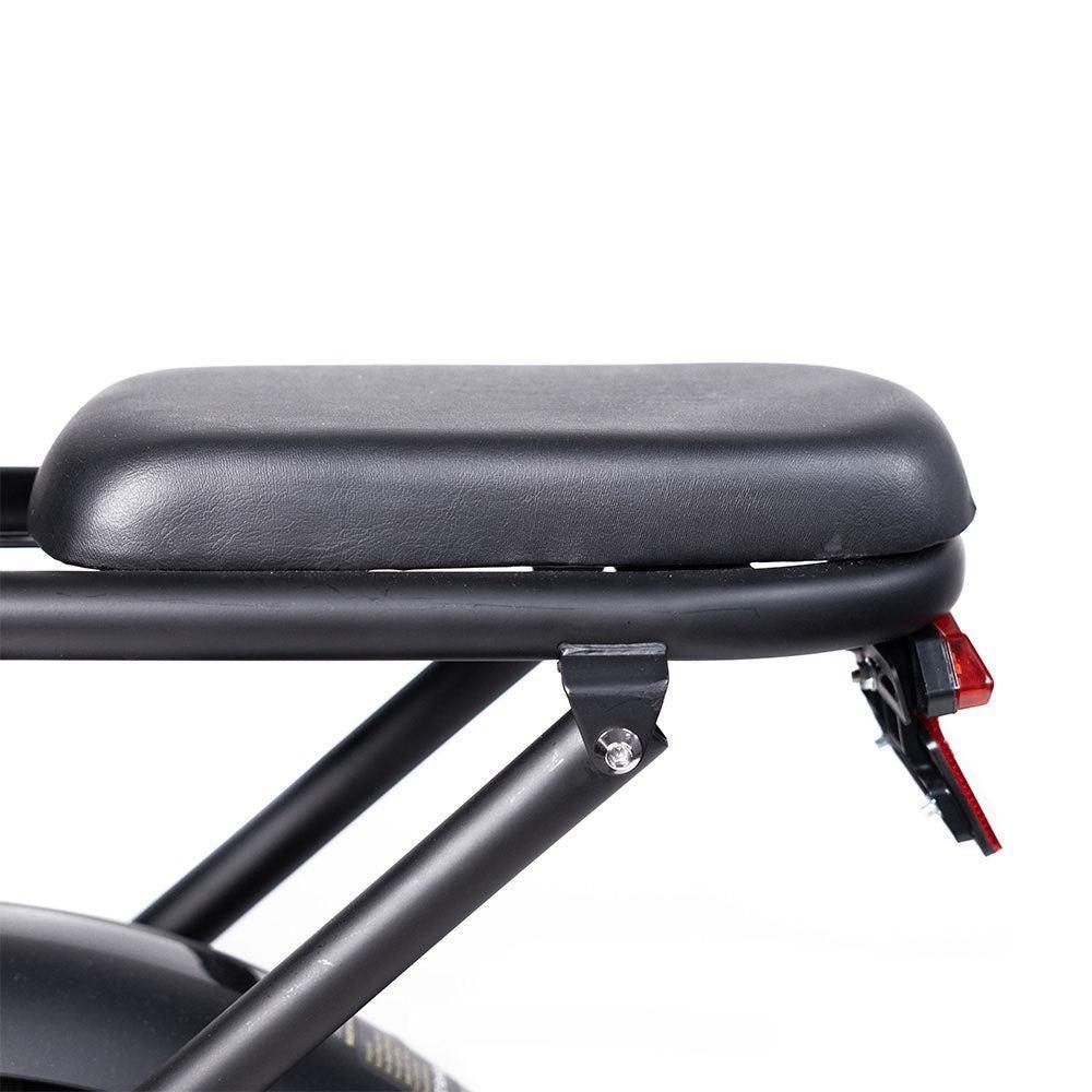 Ouxi V8 - Achterzitje met zitkussen